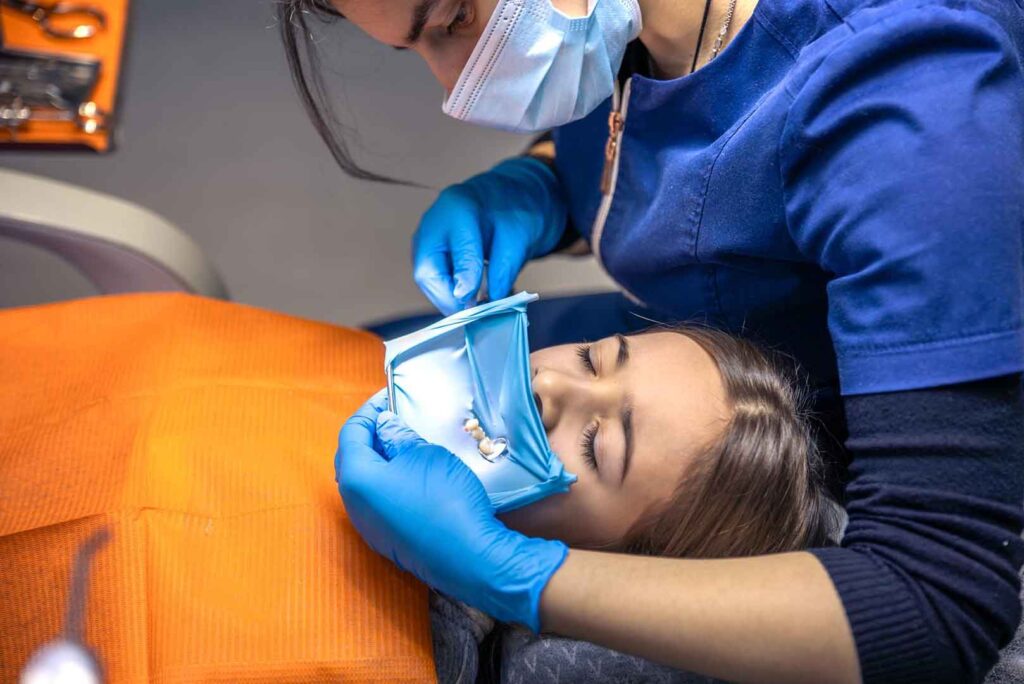 Common Reasons for a Dental Emergency Close to Parks
